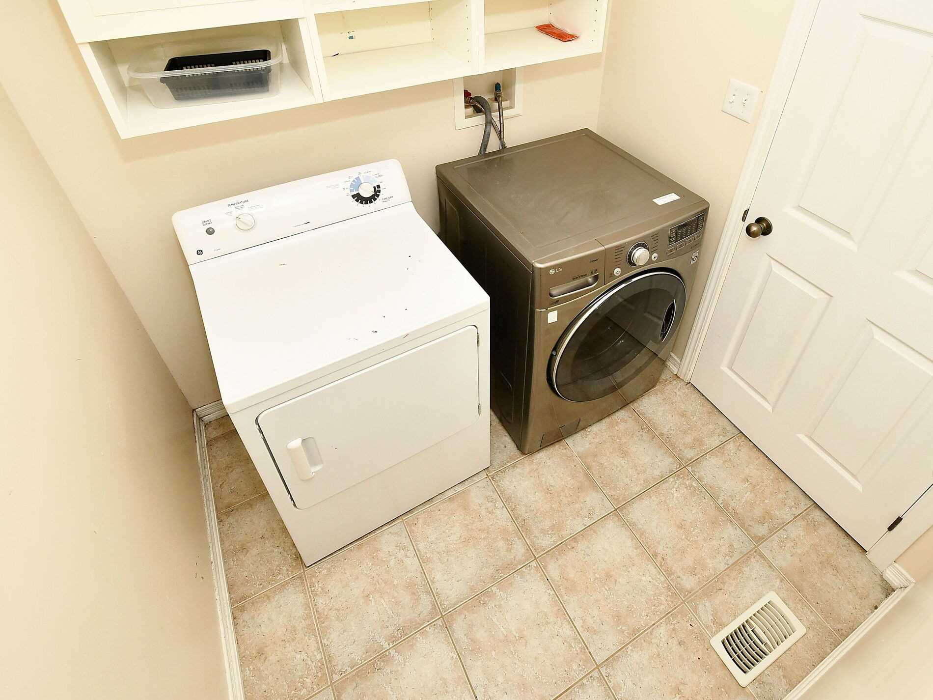 82 Trowbridge Street