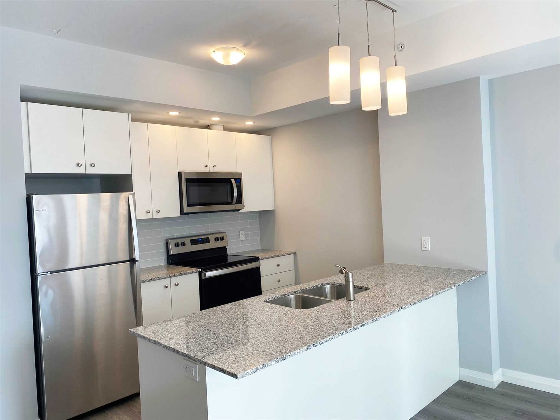 108 Garment Street, #401