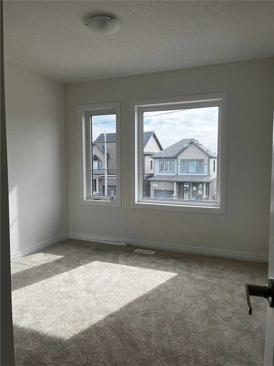 161 Freedom Crescent