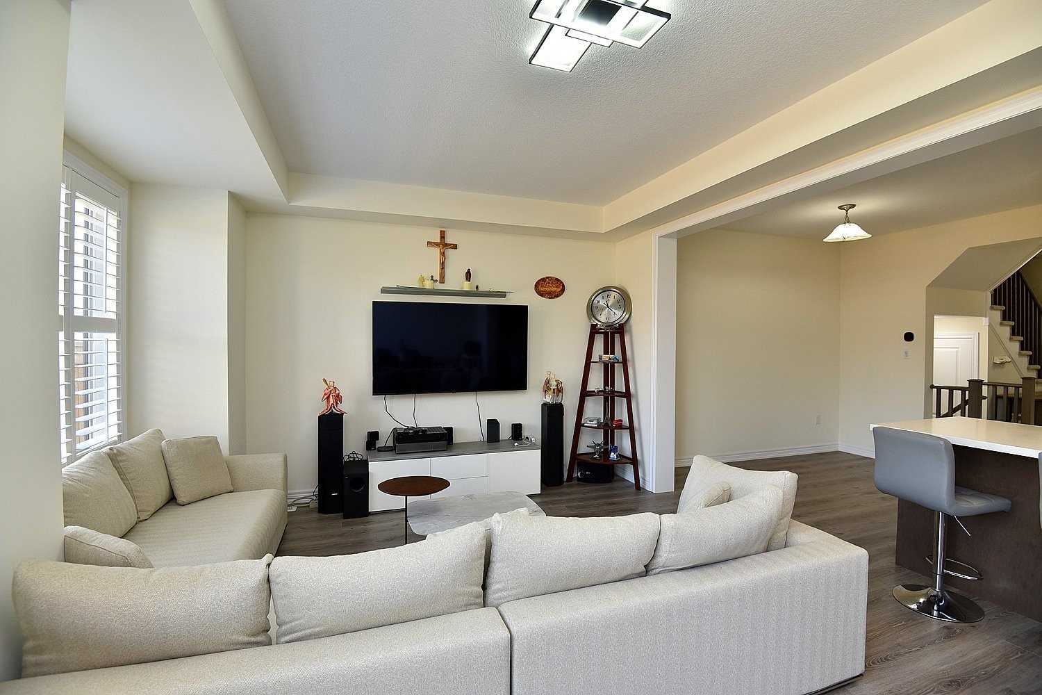 29 Hibiscus Lane