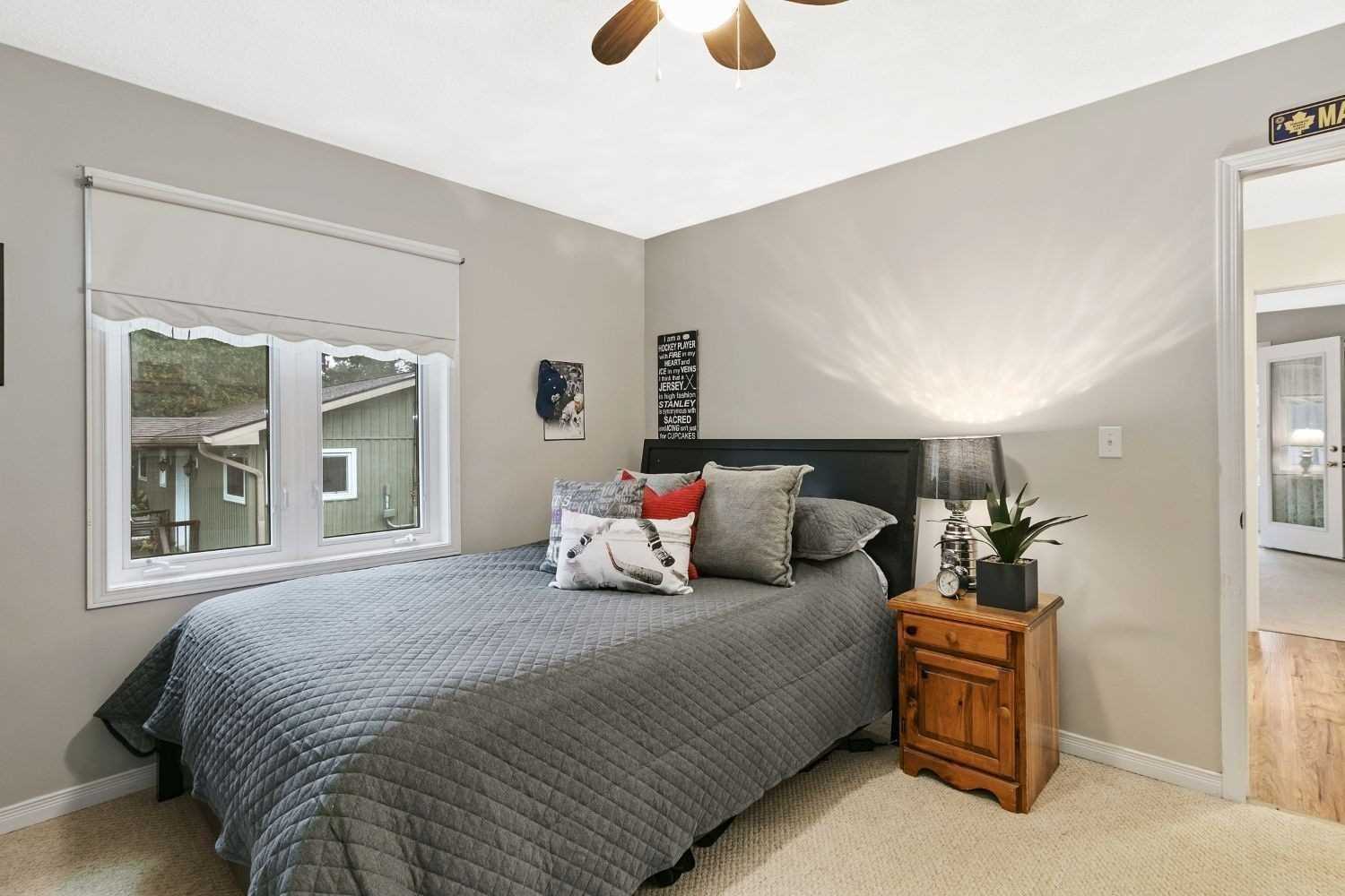 60 River Dr