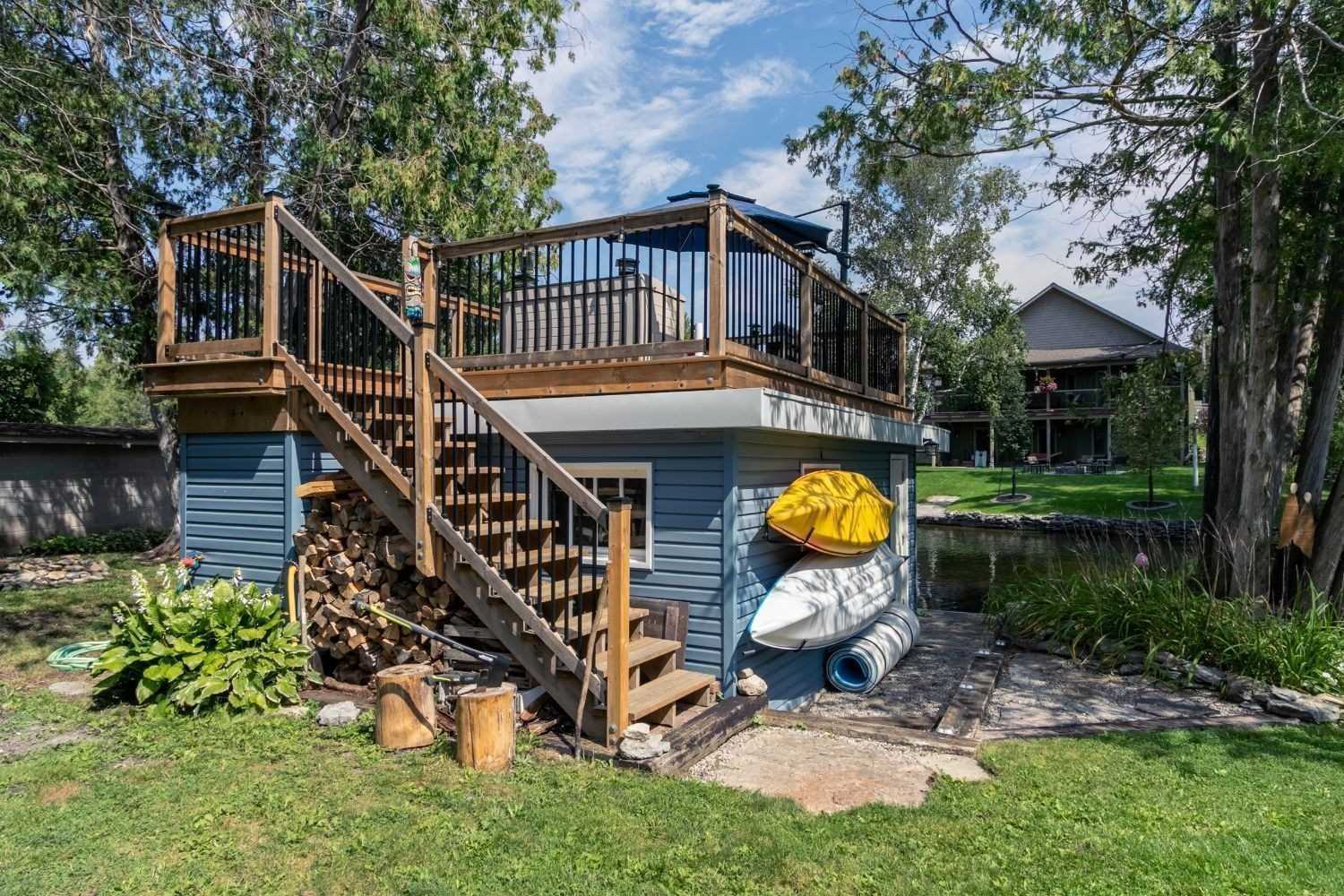 60 River Dr