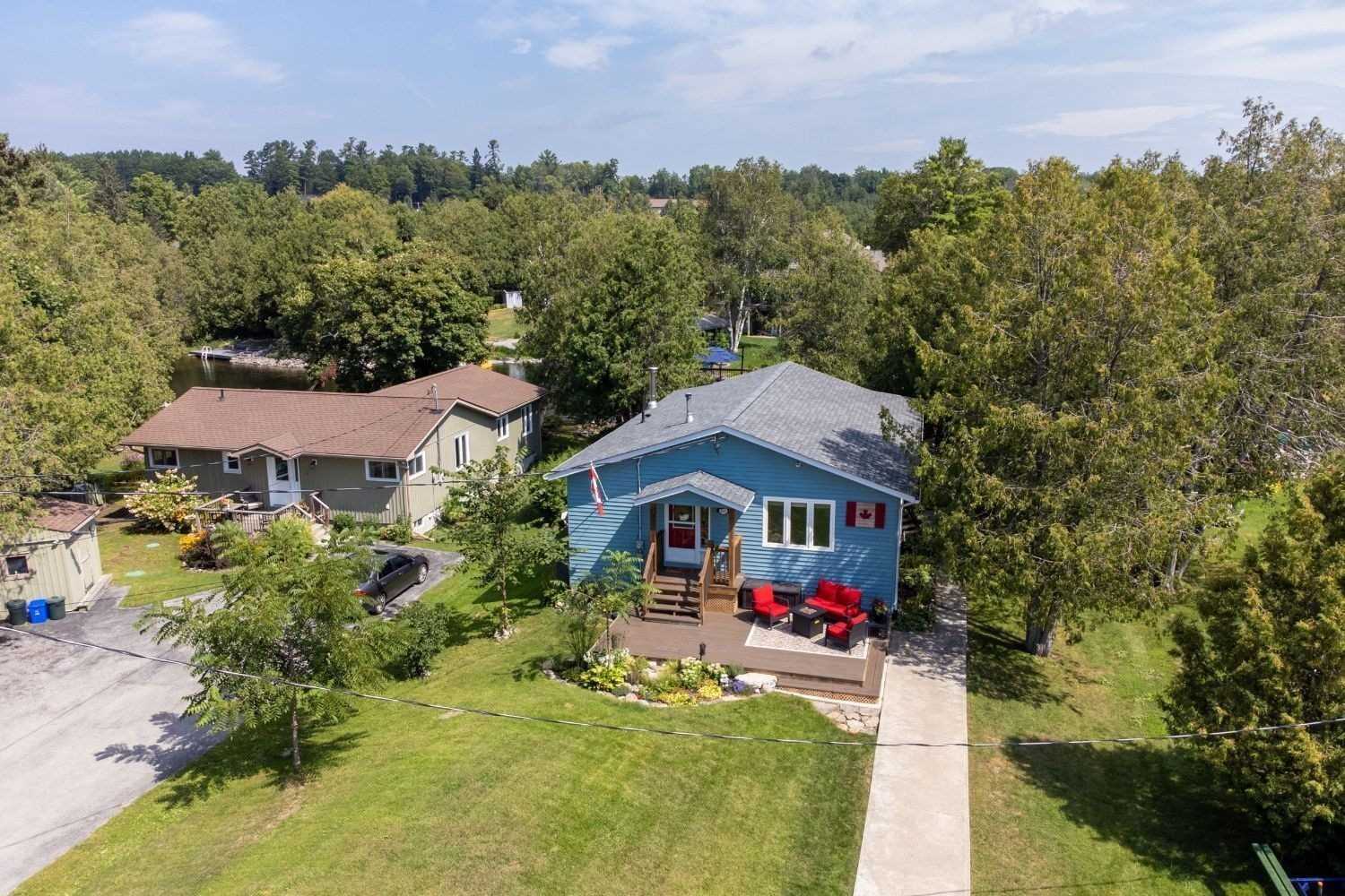 60 River Dr