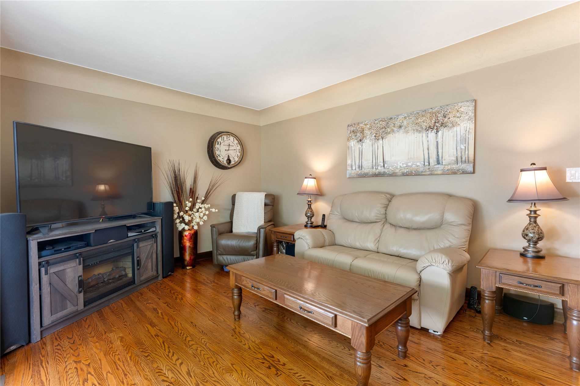 41 Leckie Ave