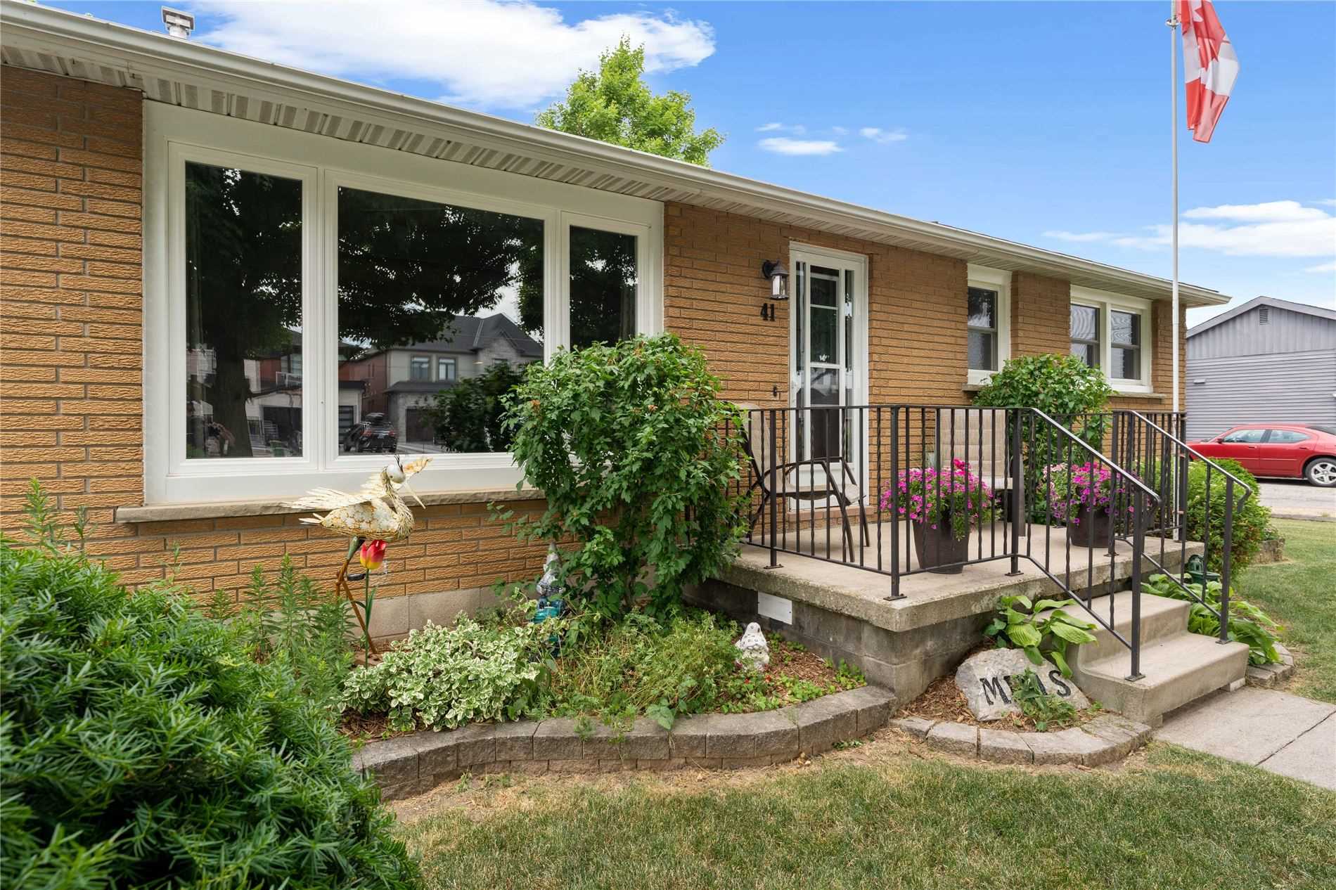 41 Leckie Ave