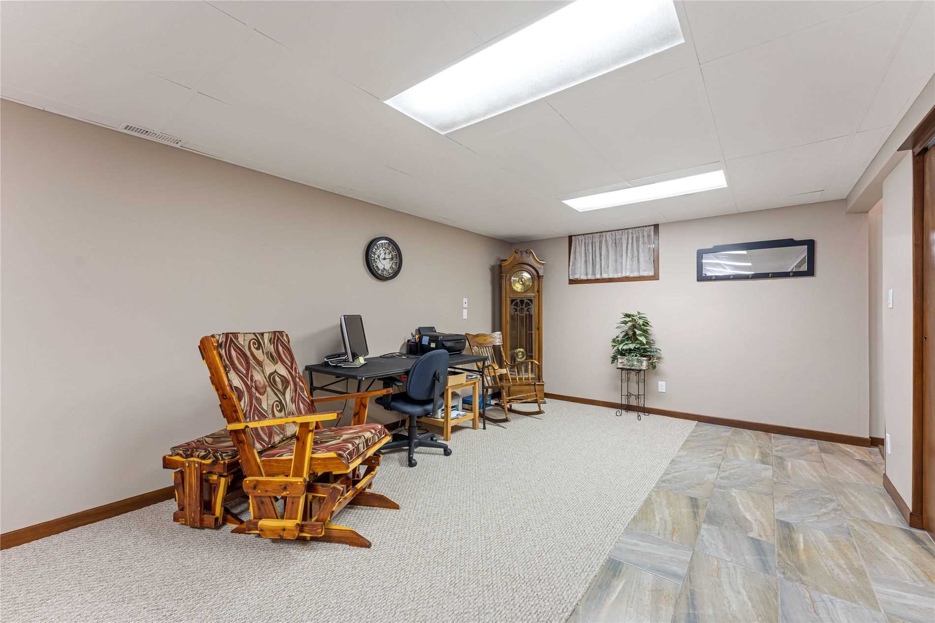 41 Leckie Ave