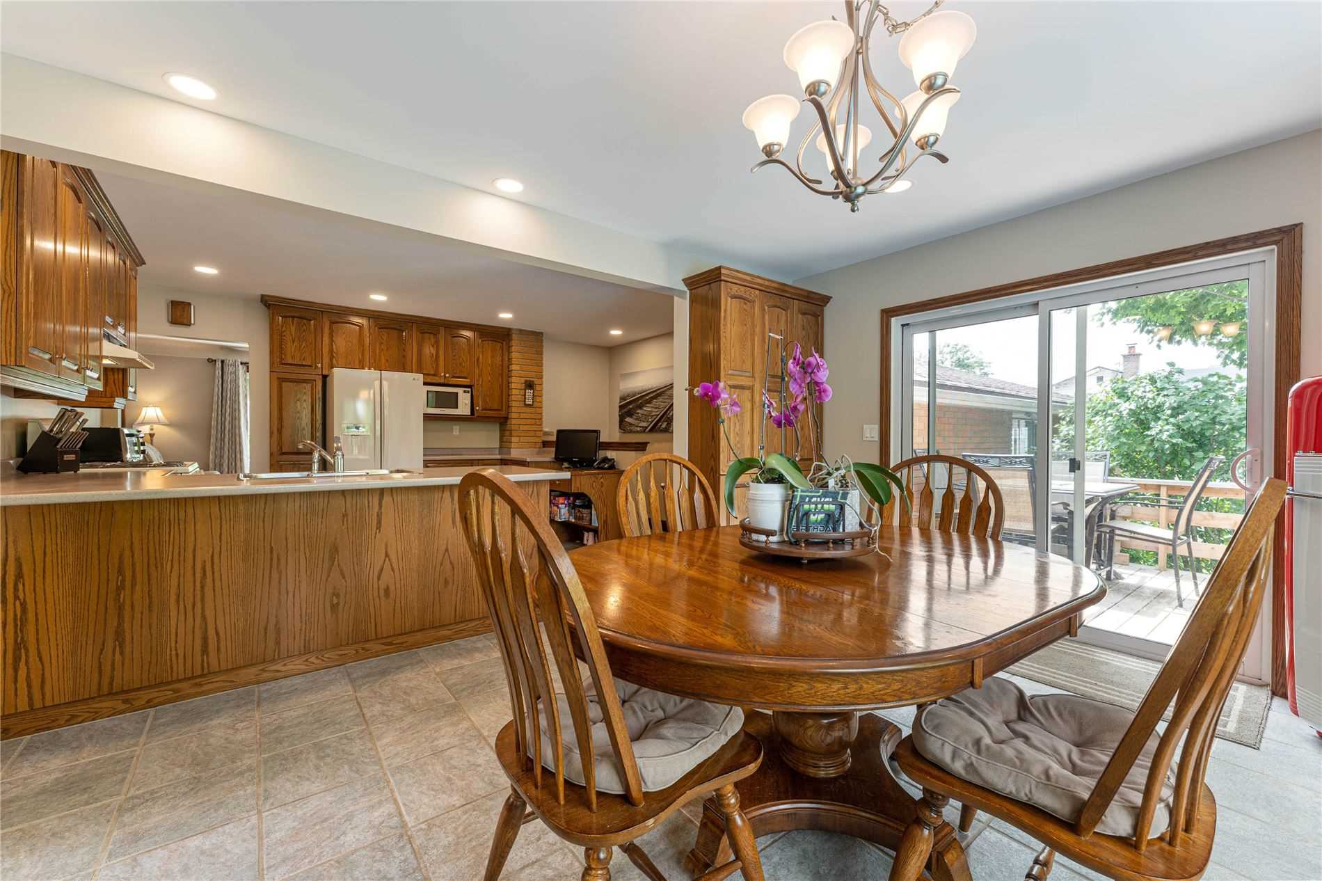 41 Leckie Ave