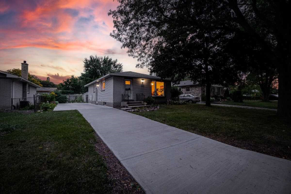 76 Breckenridge Cres, London