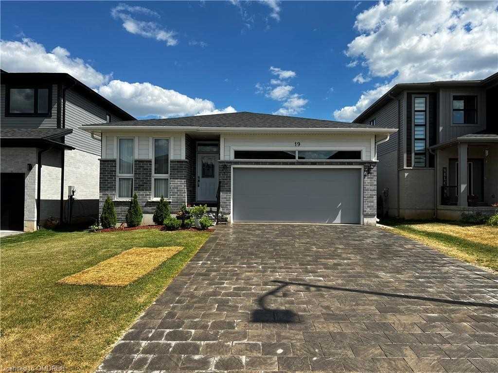 19 Sutherland Crescent