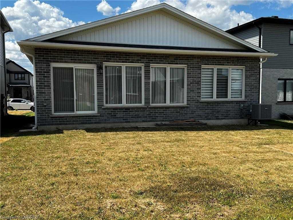 19 Sutherland Crescent