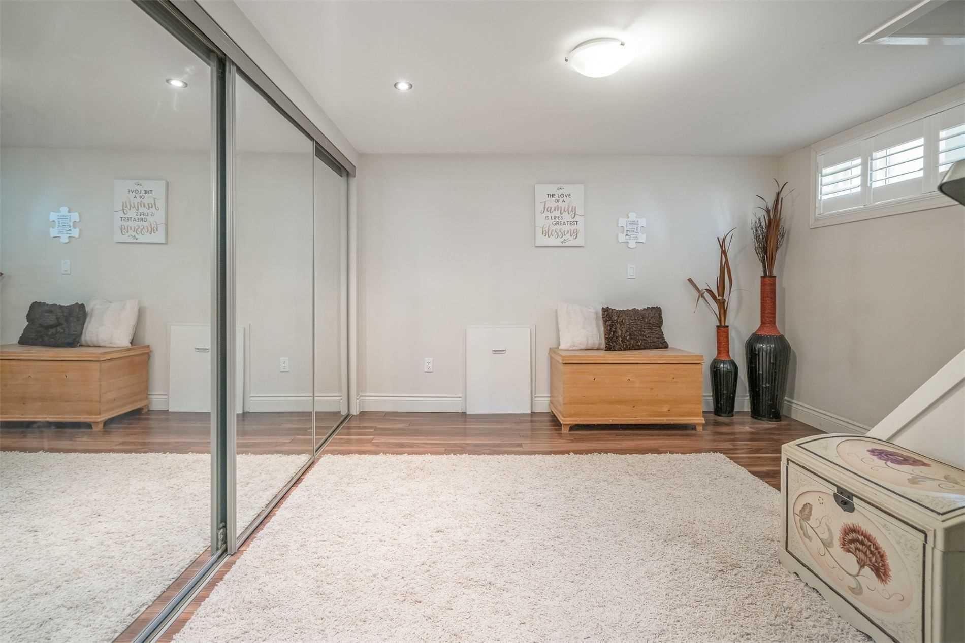 3 Marsten Dr