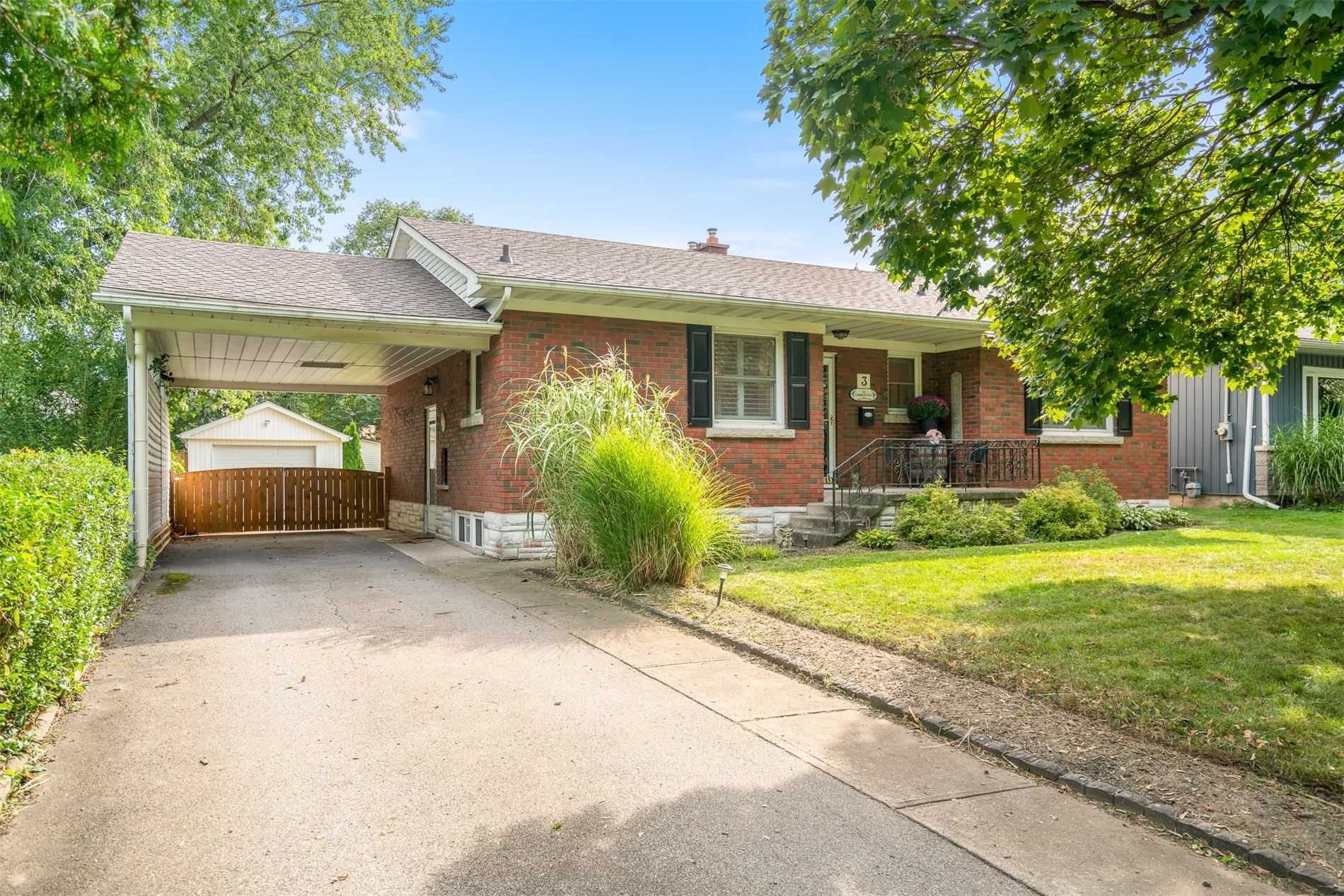 3 Marsten Dr