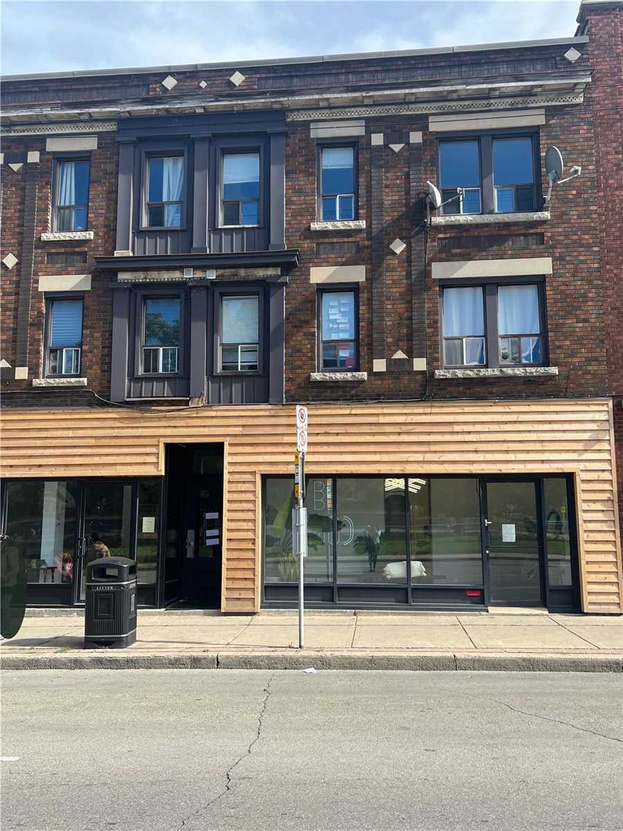 8-12 Ottawa St N