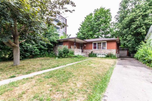 56 Cardill Cres, Waterloo