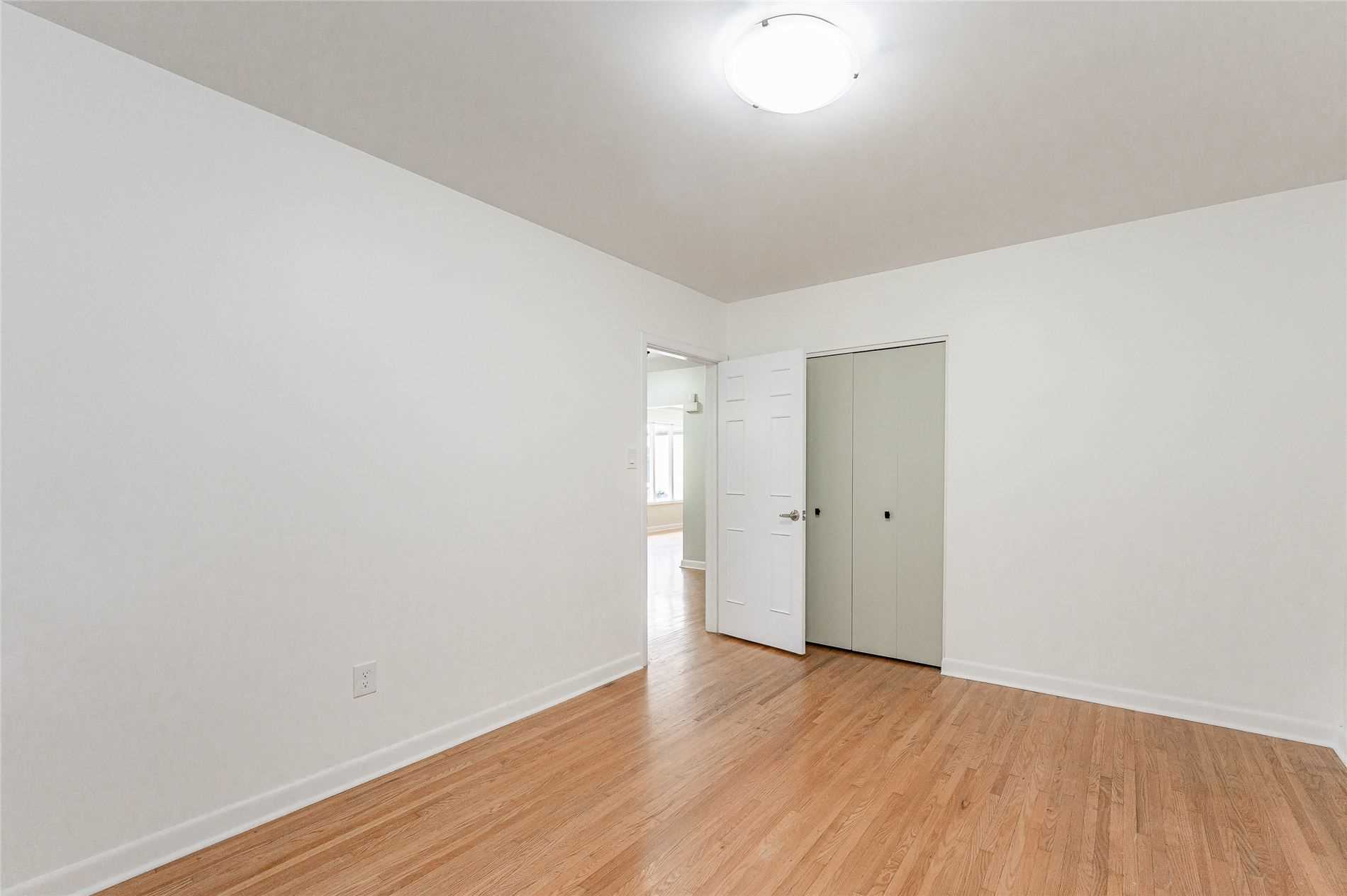 83 Jerseyville Rd E