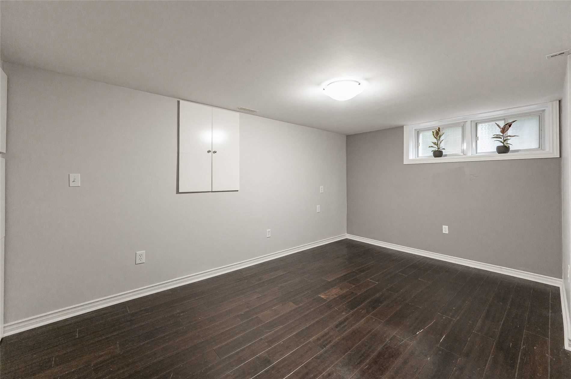 83 Jerseyville Rd E
