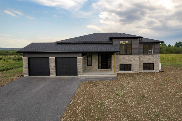 35 County Road 29 Rd, Prince Edward County
