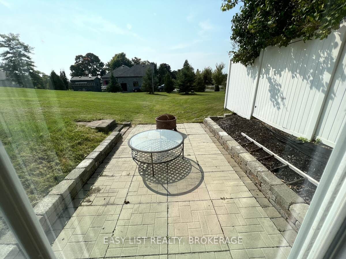 17 Sunset Dr