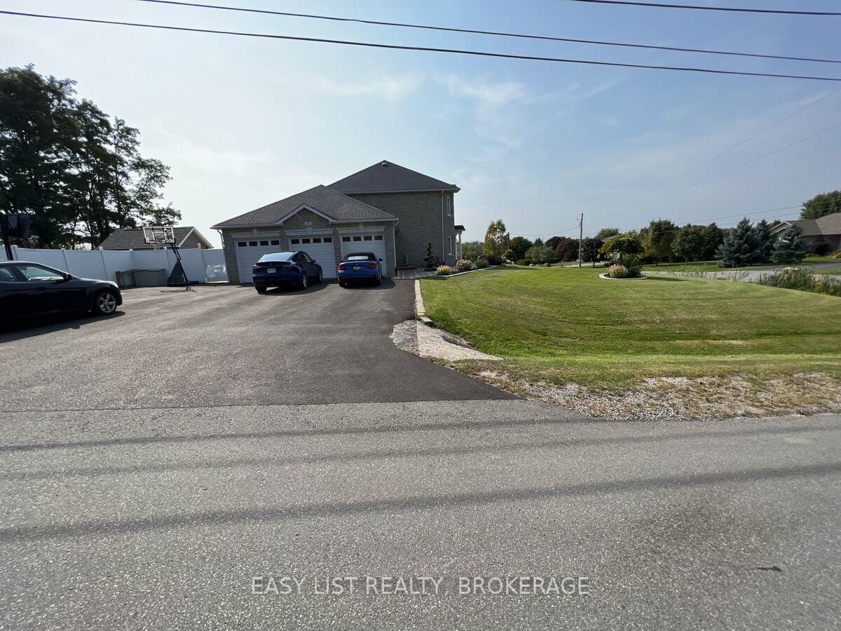 17 Sunset Dr