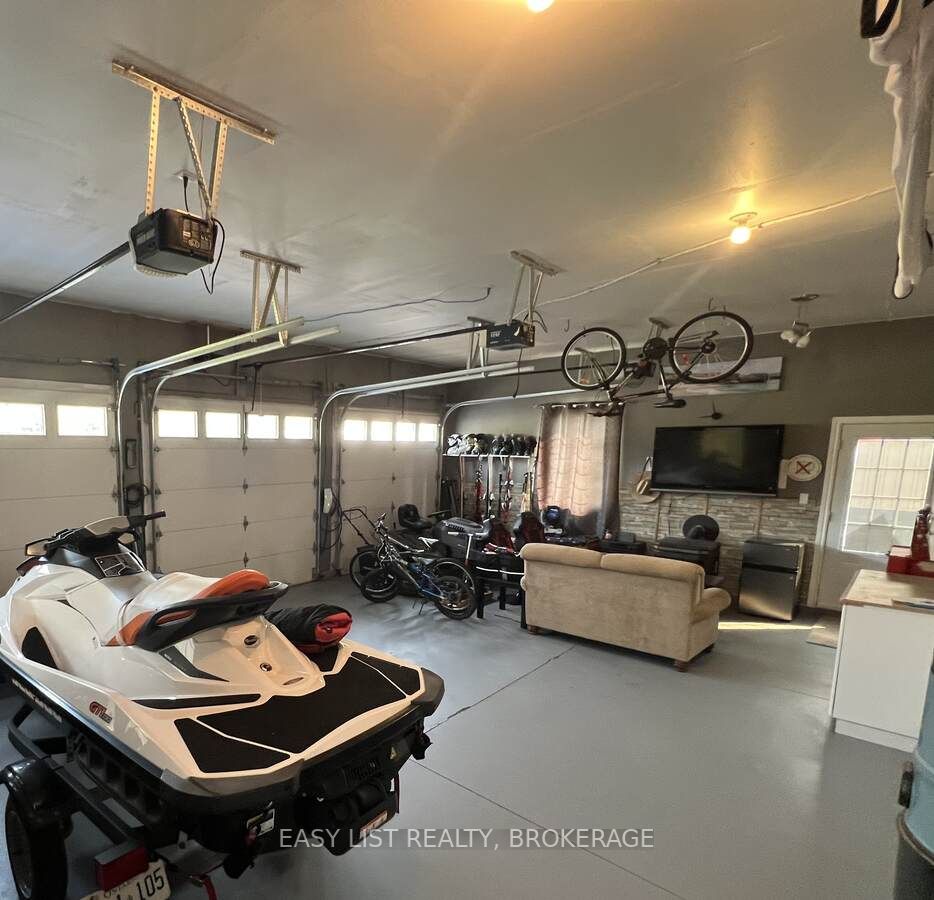 17 Sunset Dr