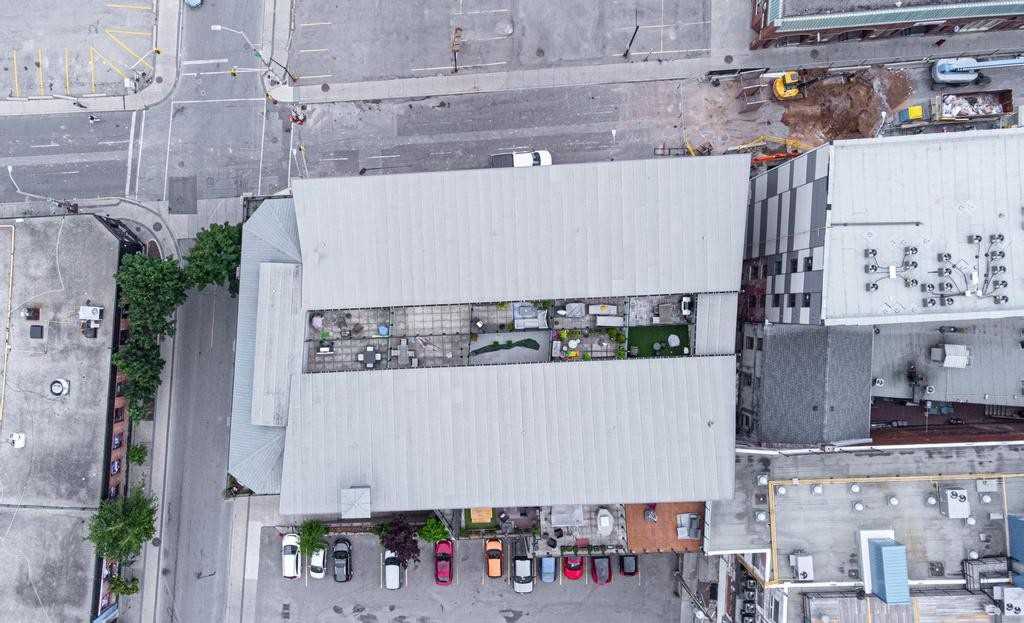 80 King William St, #402