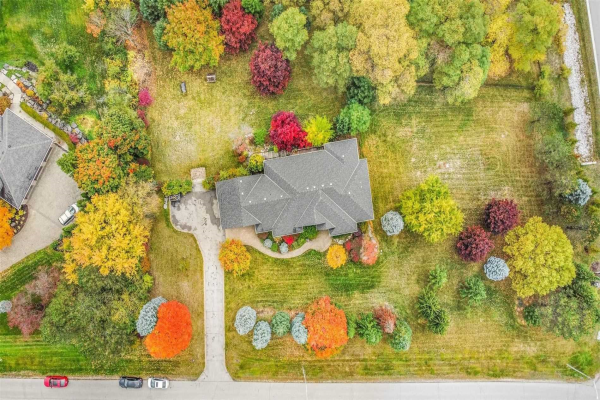 23 Fox Run Dr, Puslinch