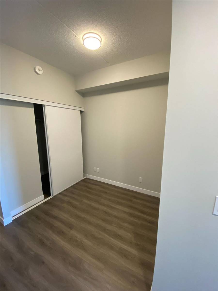 15 Queen Street S, #1804