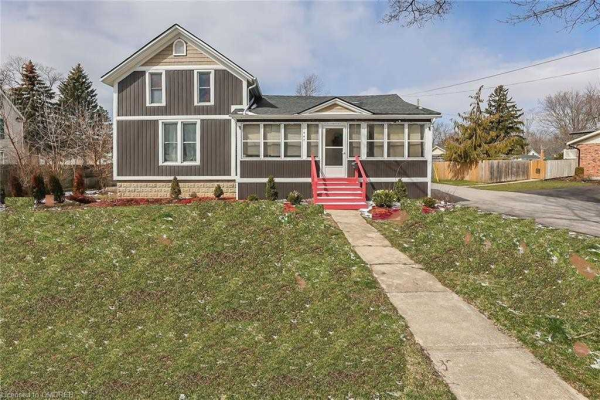 447 Ridge Rd N, Fort Erie