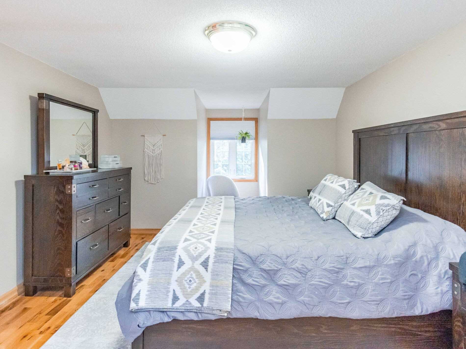 5776 Wellington 26 Rd