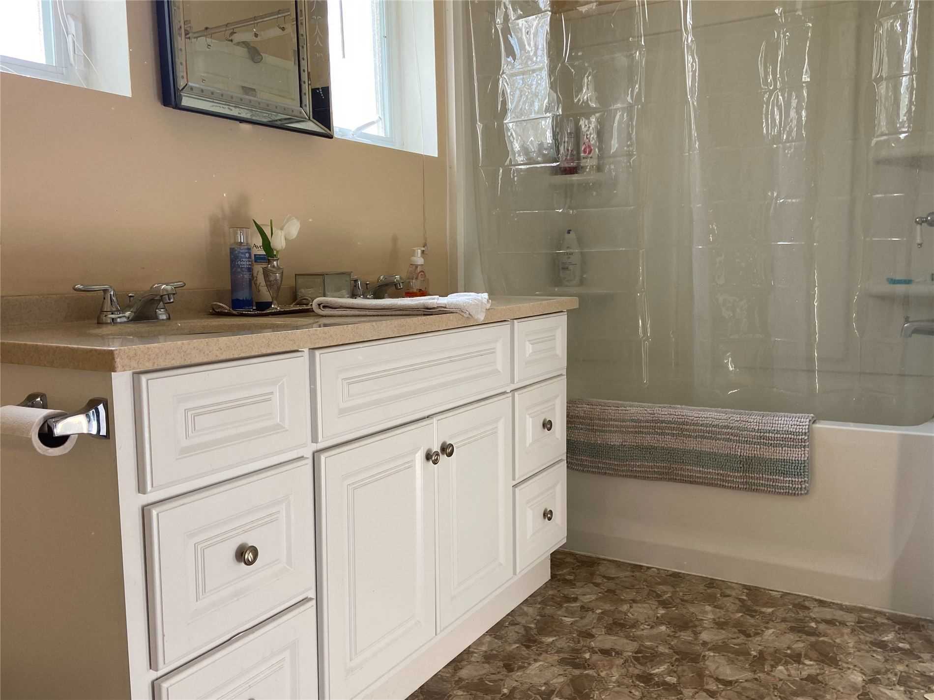 Listing X5813440 - Large Photo # 16