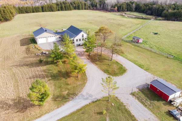 82 Black School Rd, Kawartha Lakes