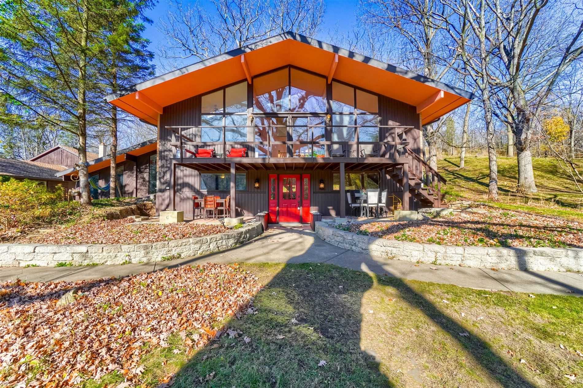 201 Oakhill Dr