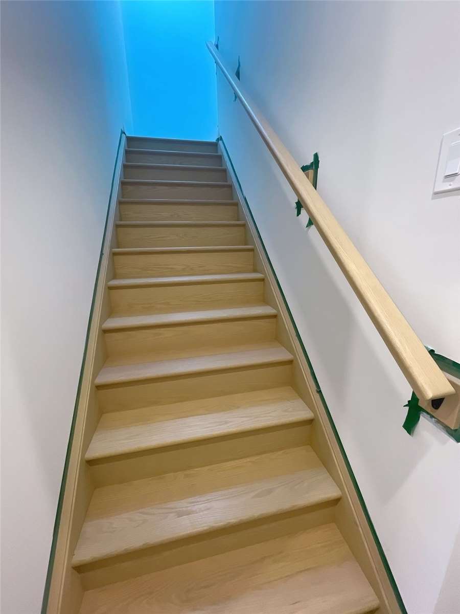 13 Valley Rd, #3-Upper