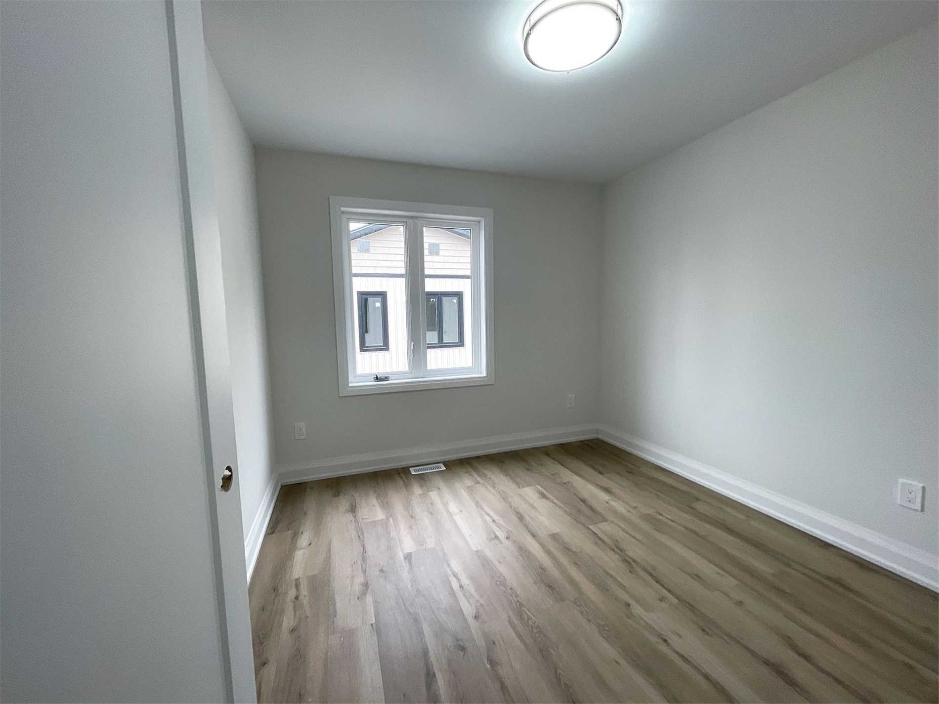 13 Valley Rd, #3-Upper