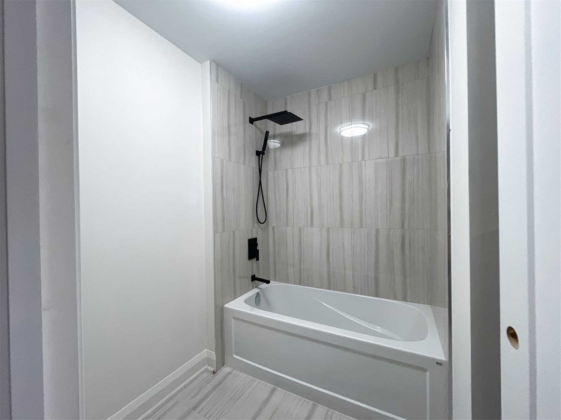 13 Valley Rd, #3-Upper