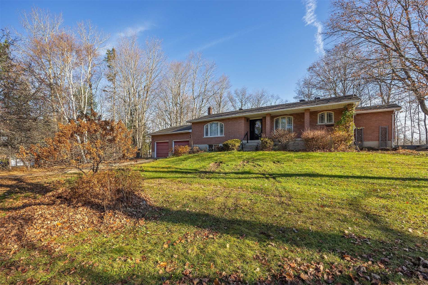 1145 Windwood Dr, Central Frontenac