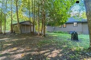 8 Cedar Court
