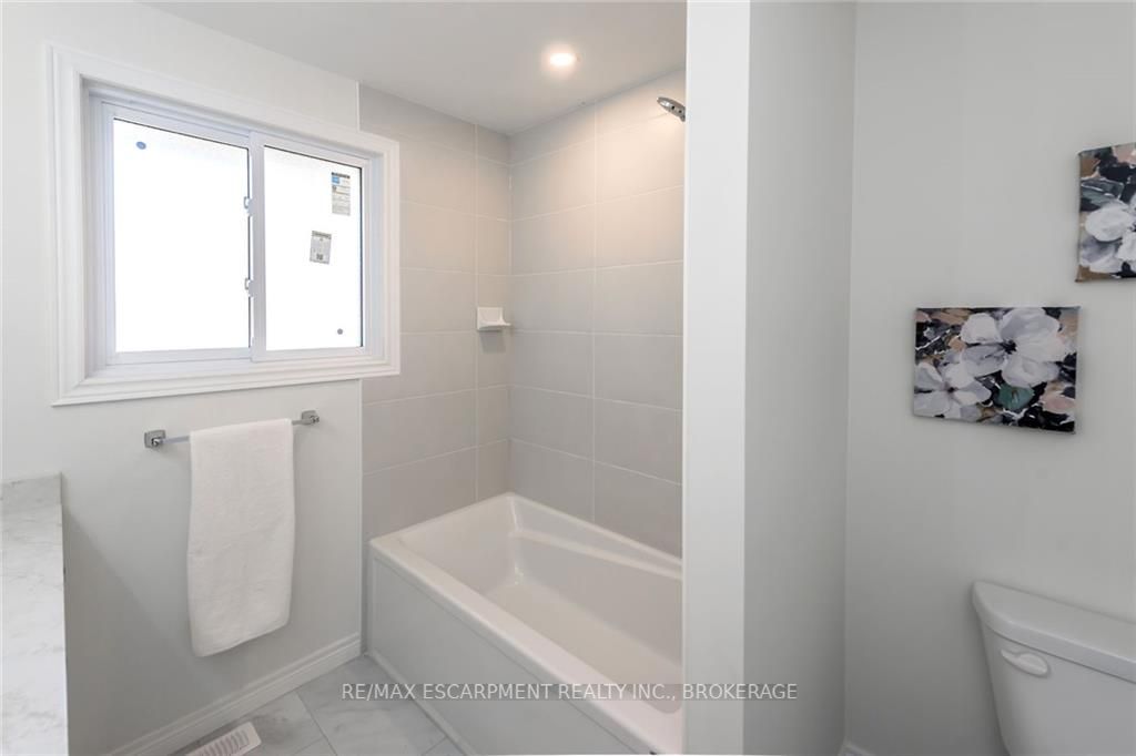 Listing X5825884 - Large Photo # 17