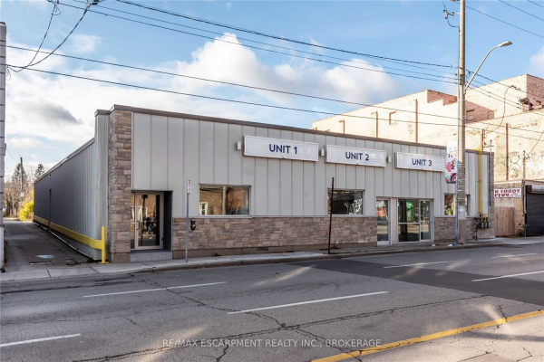 444 Barton St E, Hamilton