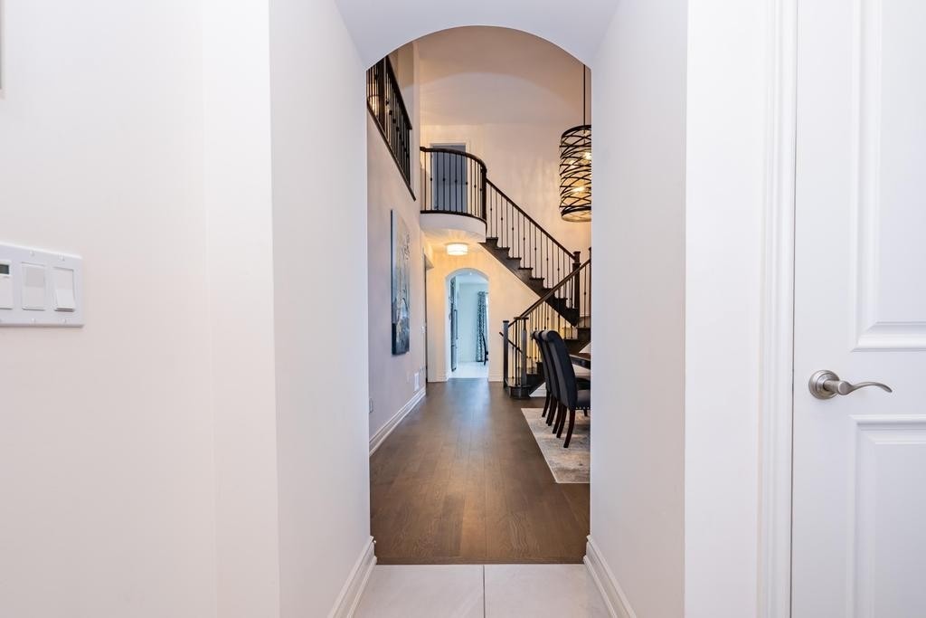 35 Chaumont Drive
