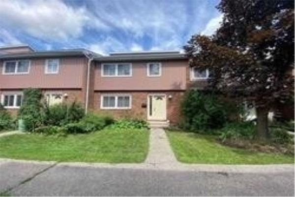 121 University Ave E, Waterloo