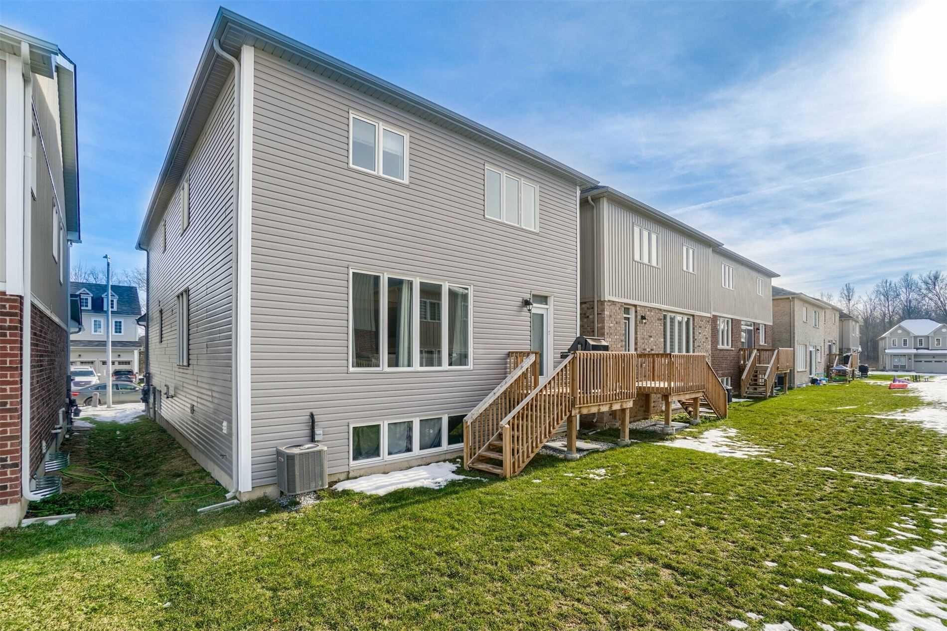 7831 Odell Crescent