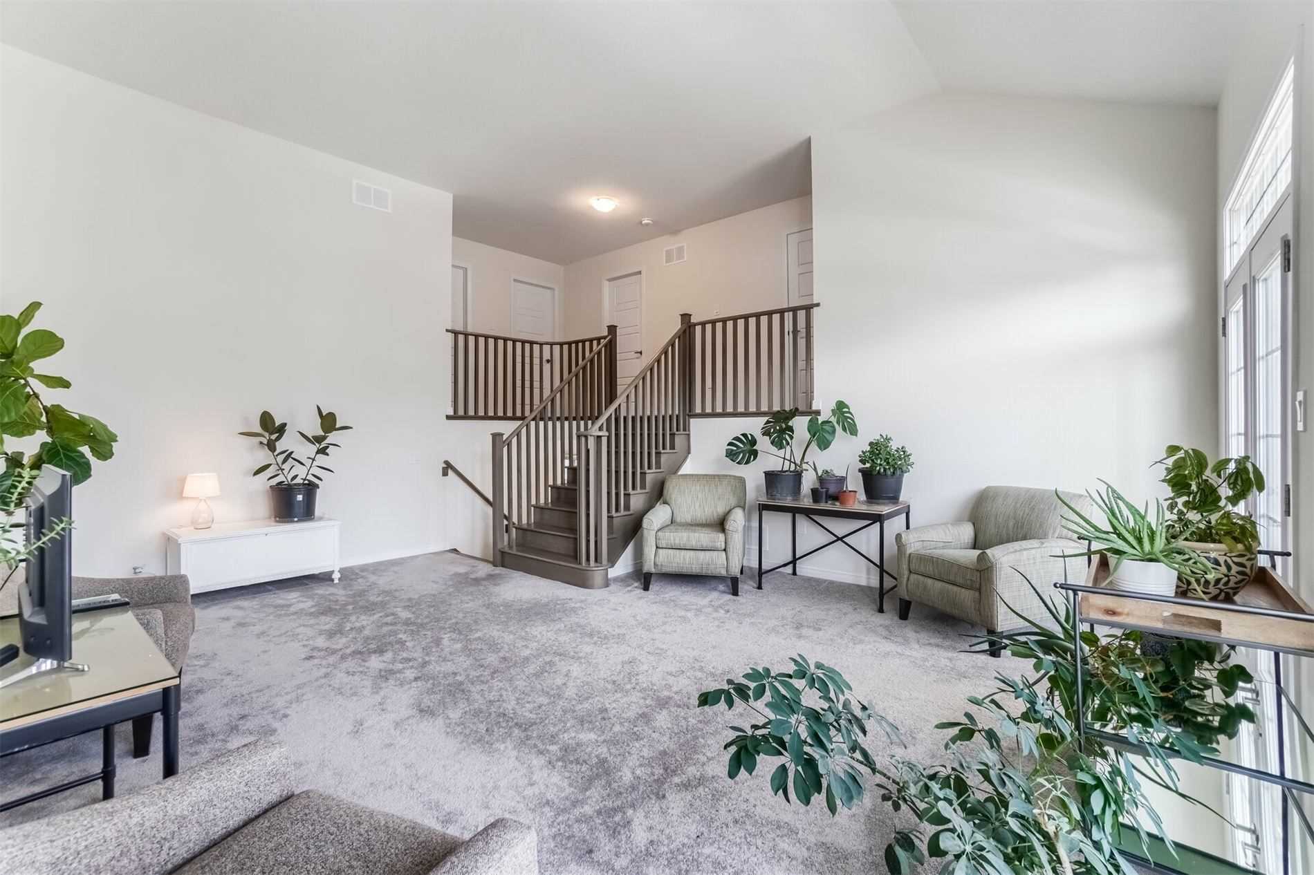 7831 Odell Crescent