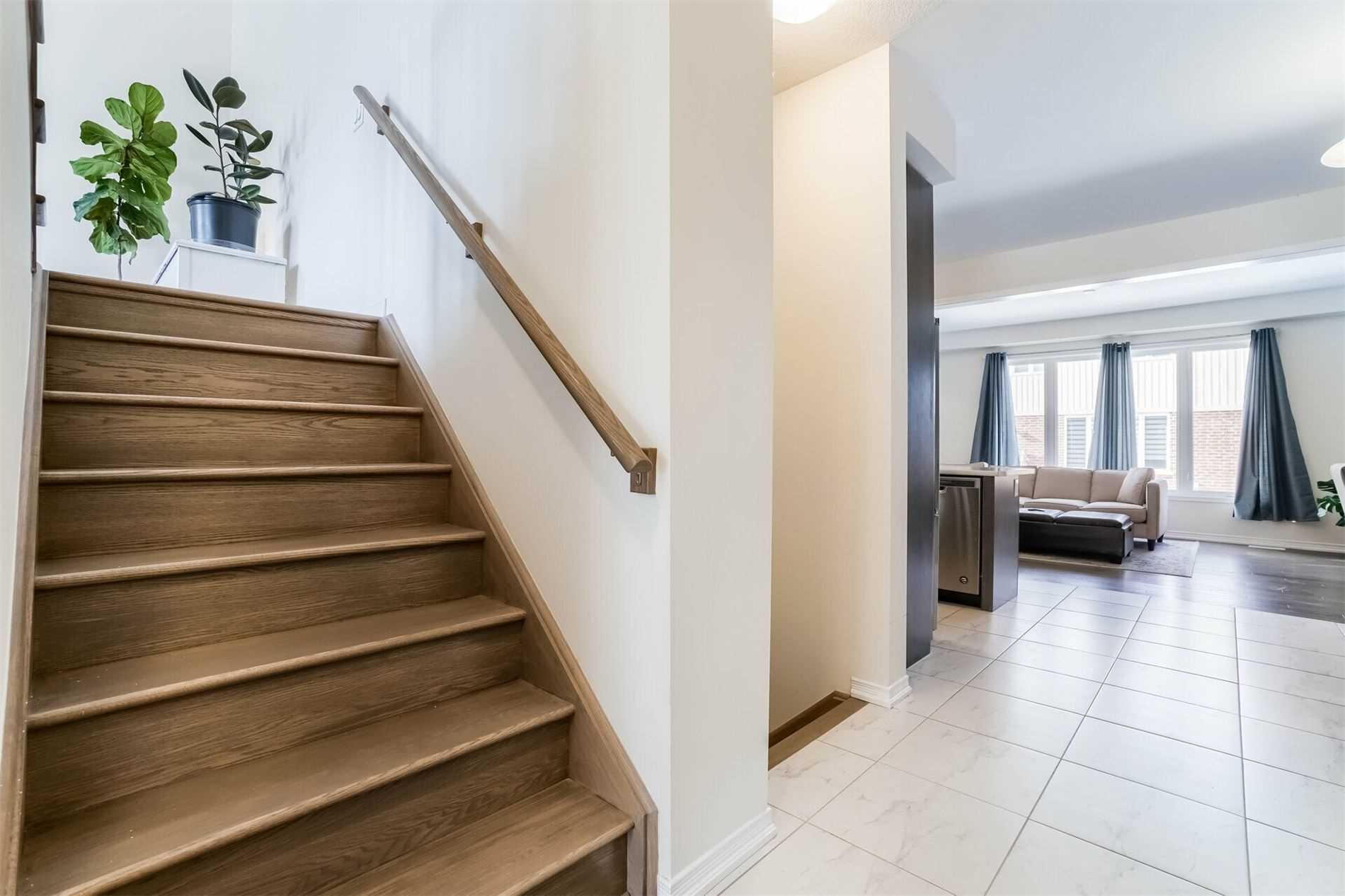 7831 Odell Crescent