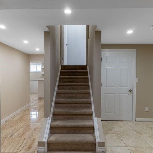 183 Valmont Crt