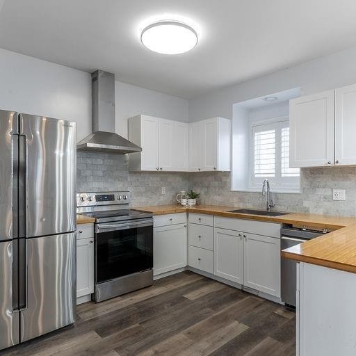 183 Valmont Crt