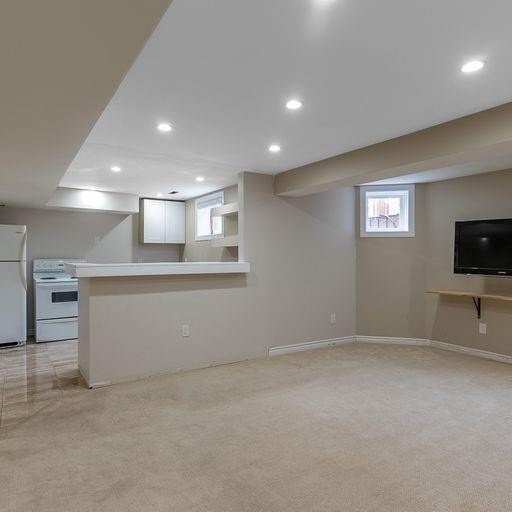183 Valmont Crt