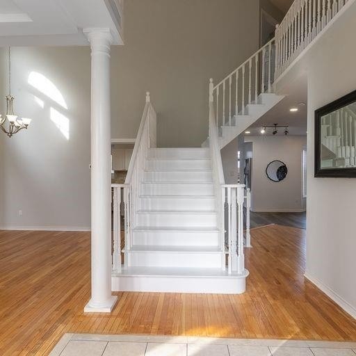 183 Valmont Crt