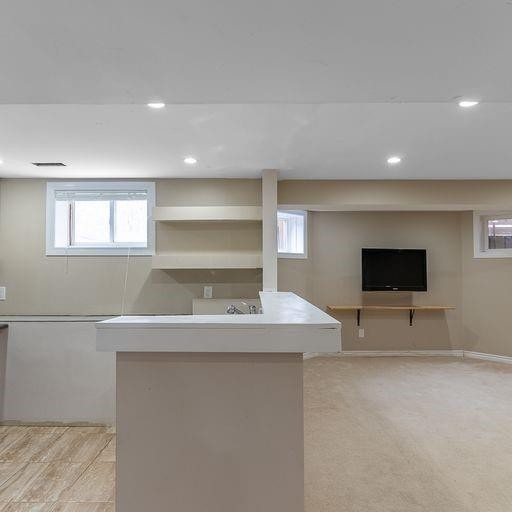 183 Valmont Crt