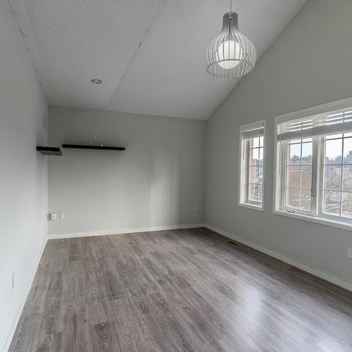 183 Valmont Crt